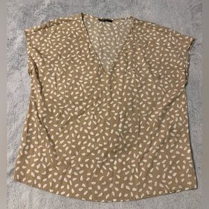 SHEIN Tan and White Top - Size Large